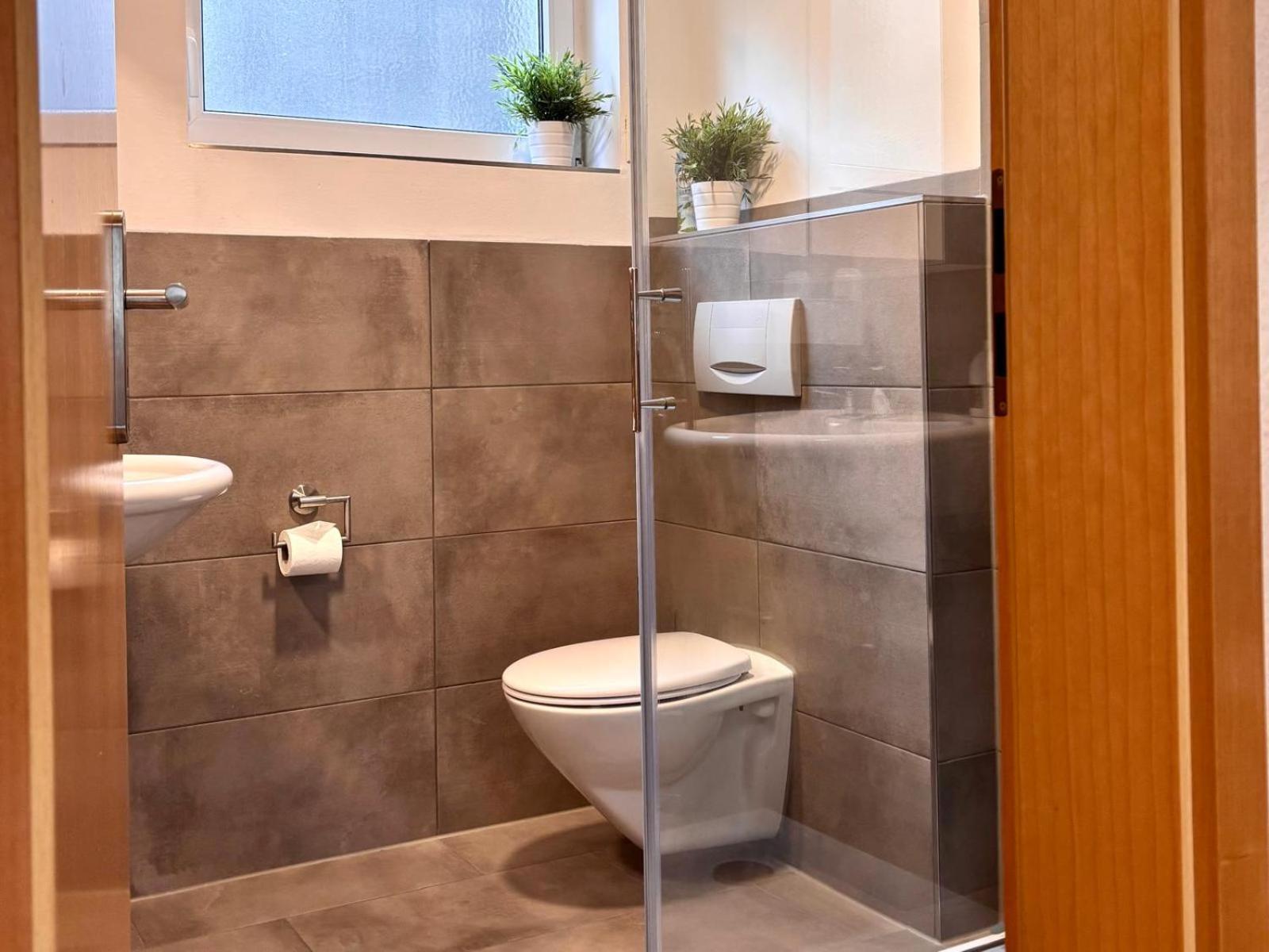 Ferienwohnung Emilia, 36Qm Münsingen エクステリア 写真