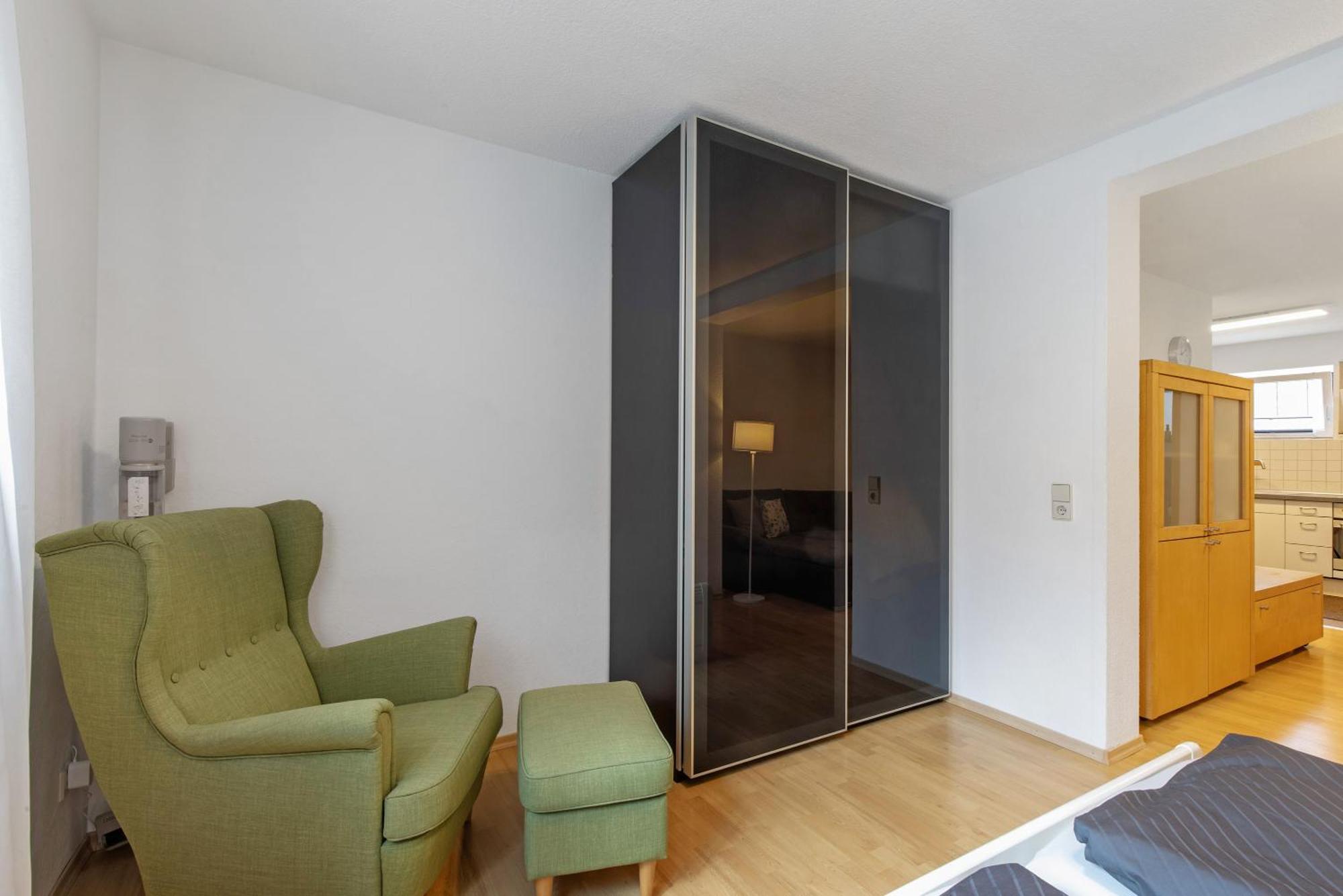 Ferienwohnung Emilia, 36Qm Münsingen エクステリア 写真