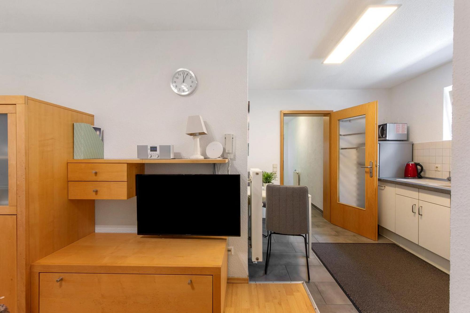 Ferienwohnung Emilia, 36Qm Münsingen エクステリア 写真